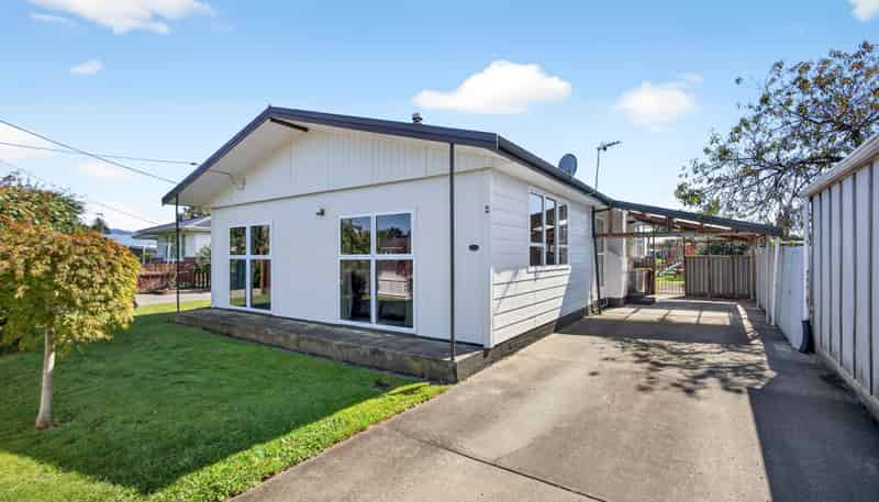 2 Philip Street, Carterton