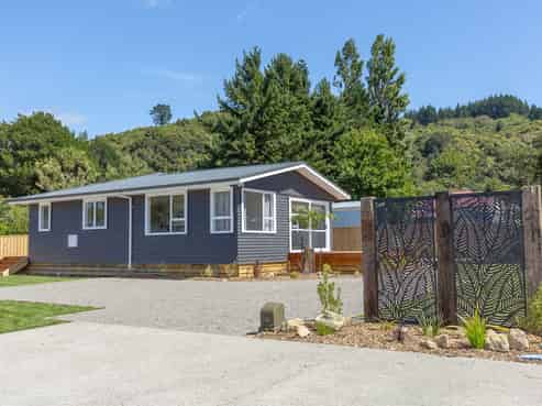 9 Lyttle Way, Featherston