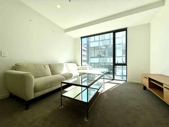 W707/160 Victoria, Te Aro