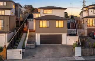 17 Manawanui Way, Orewa