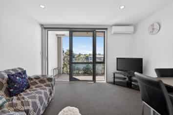 7/376 Worcester Street, Linwood