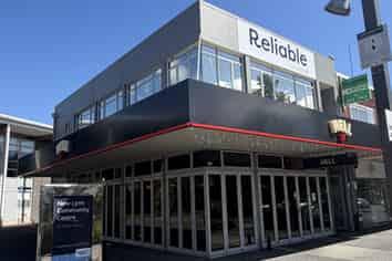 High-Exposure Corner Office - New Lynn