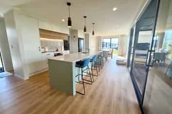 1 Tunarau Street, Raglan