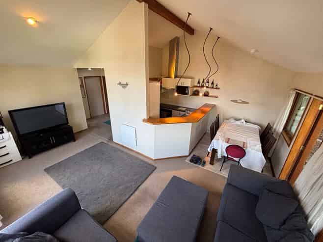 B/27 Hallenstein St, Queenstown