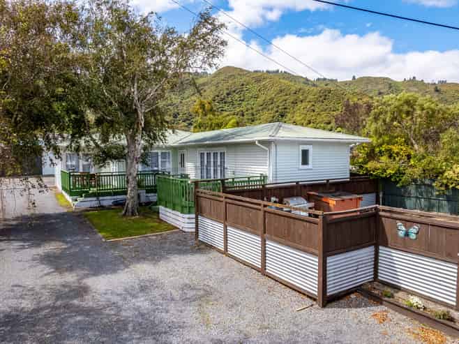 51 Russell Road, Wainuiomata