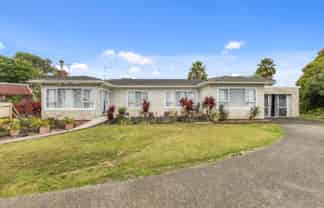 76 Hallberry Road, Mangere East