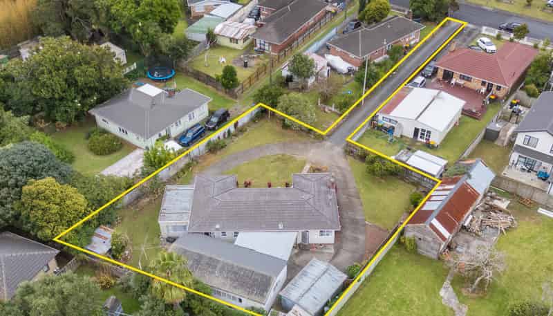 76 Hallberry Road, Mangere East