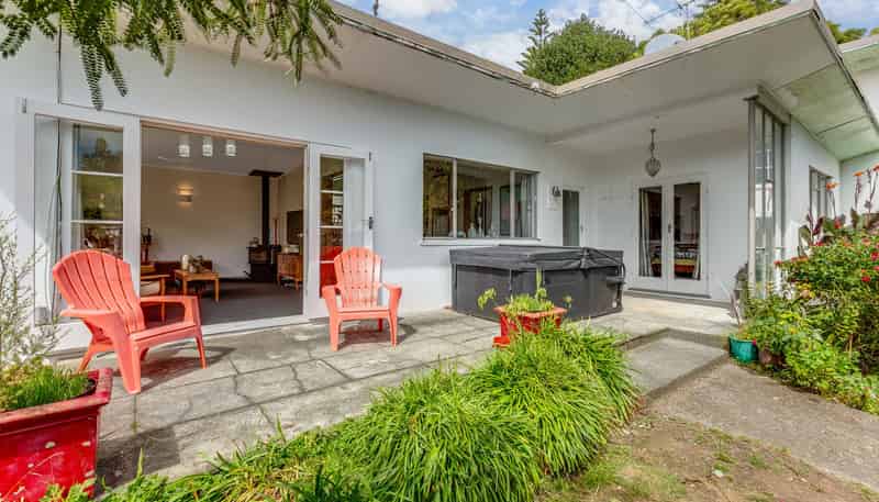 136 Hine Road, Wainuiomata