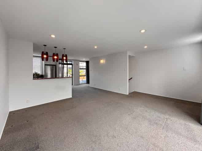 13/50 Livingston Street, Westmere