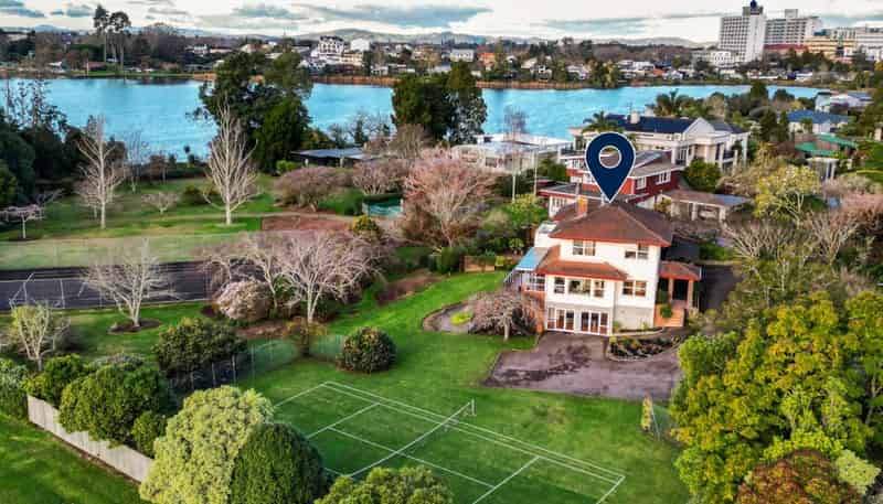 148 Lake Crescent, Hamilton Lake