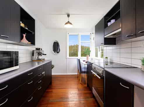11 King Crescent, Ranui