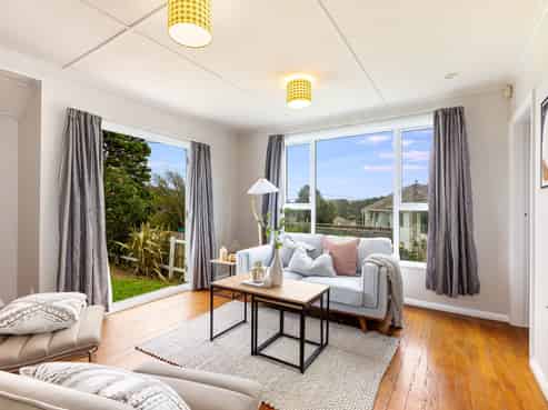 11 King Crescent, Ranui