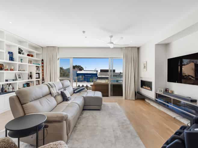 215/24 Wellington Street, Howick