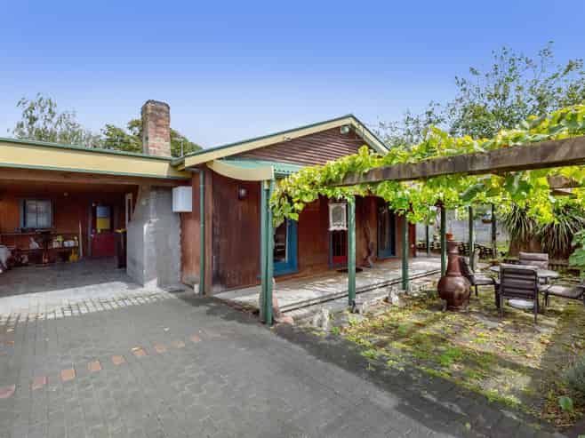 11 Frederick Street, Carterton