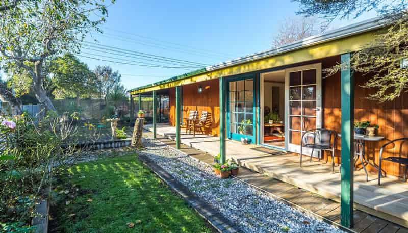 11 Frederick Street, Carterton