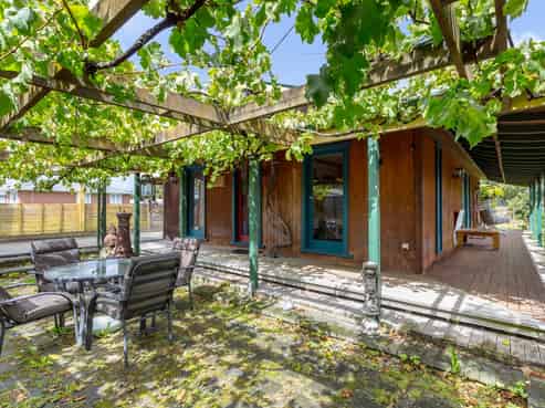 11 Frederick Street, Carterton