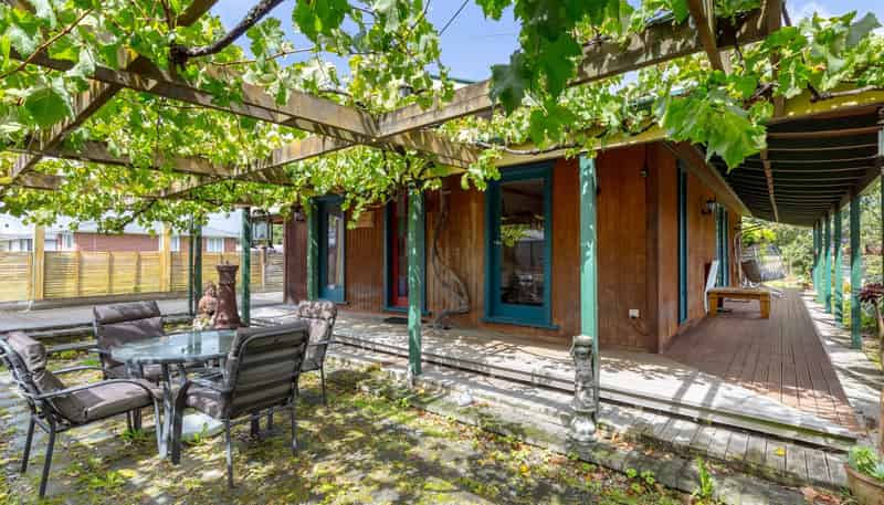 11 Frederick Street, Carterton