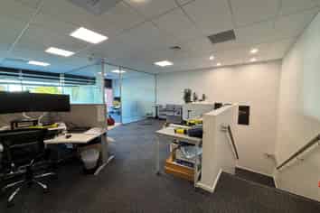 Office - Airport Business Park with Car Parking