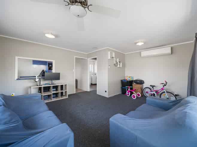 1/49A Landon Avenue, Mangere East