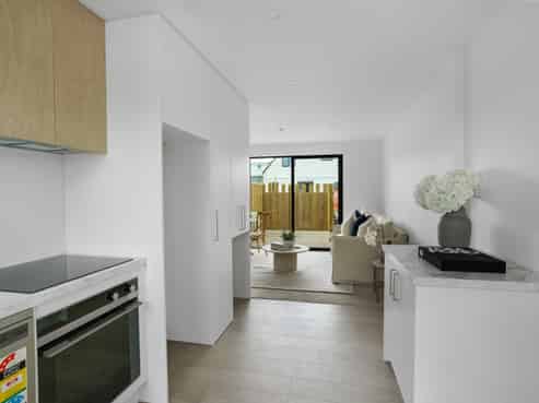2/65 Ruskin Street, Addington