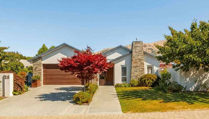 25 Stonebrook Drive, Wanaka