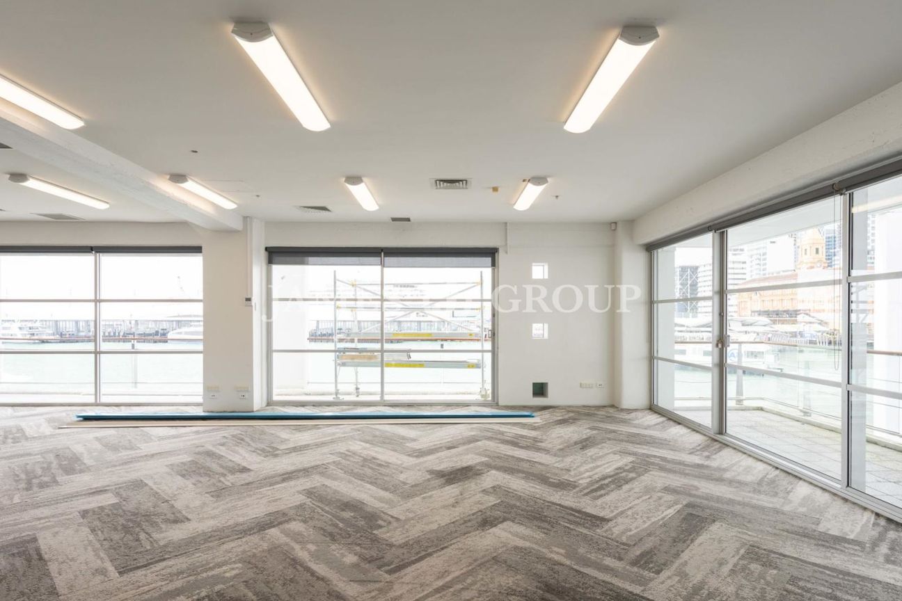 PREMIUM PRINCES WHALF 262M² OFFICE - Skats 3