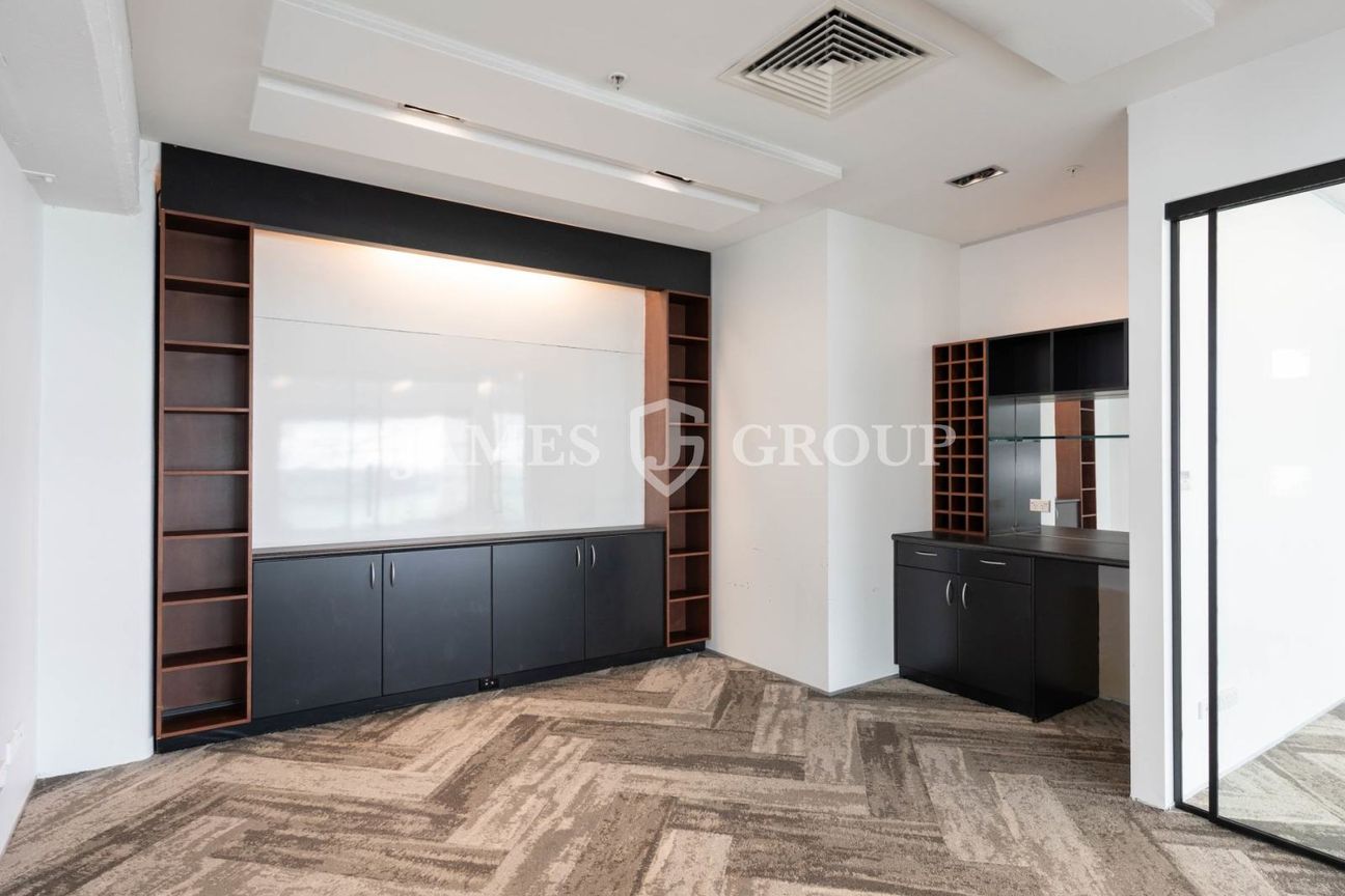 PREMIUM PRINCES WHALF 262M² OFFICE - Skats 6