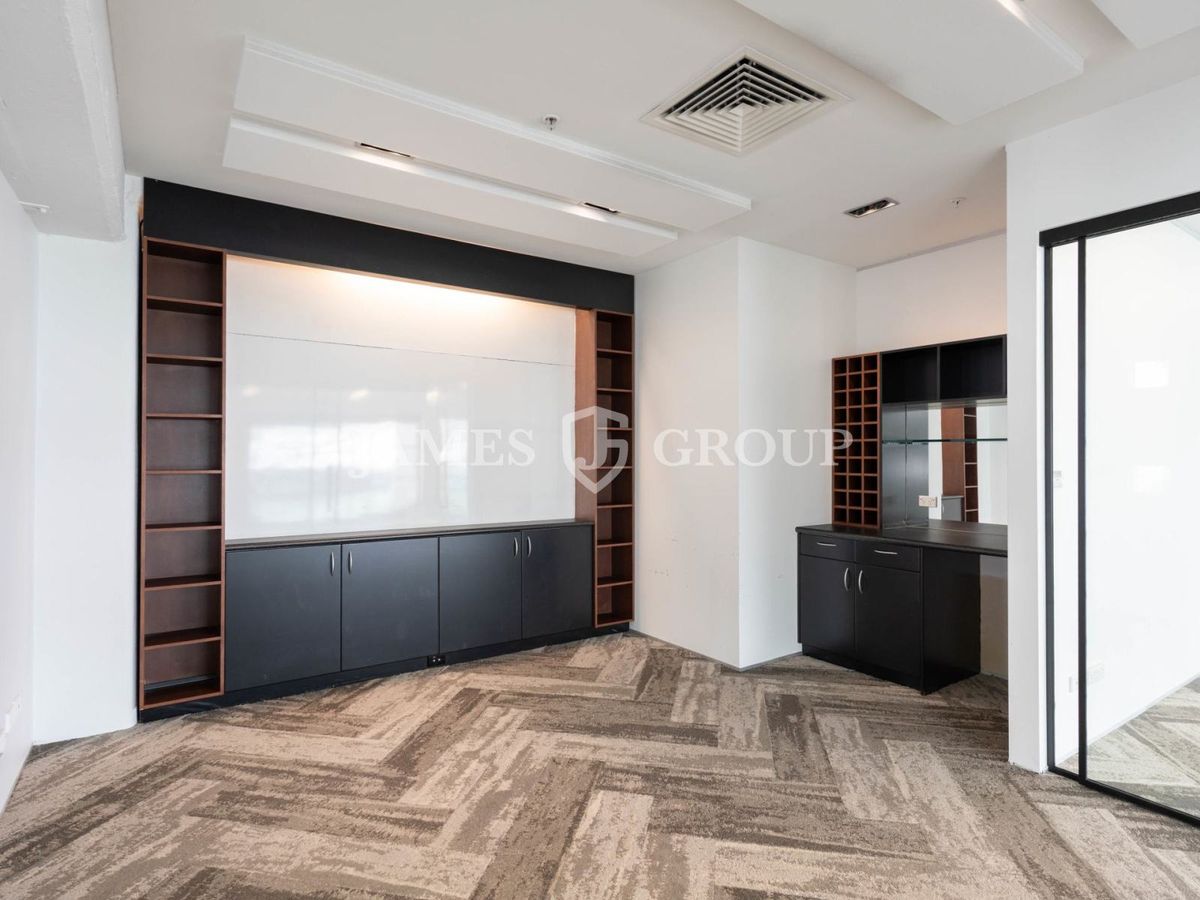 PREMIUM PRINCES WHALF 262M² OFFICE - Prikaz 6