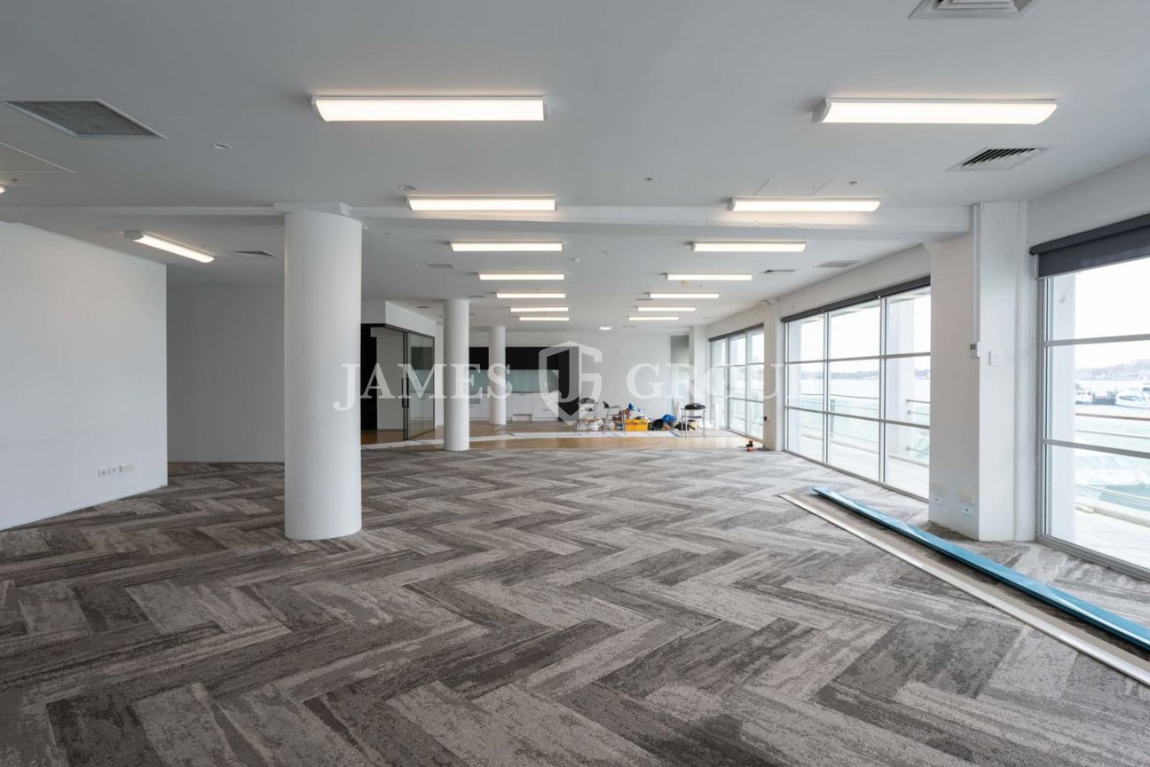 PREMIUM PRINCES WHALF 262M² OFFICE - Skats 5