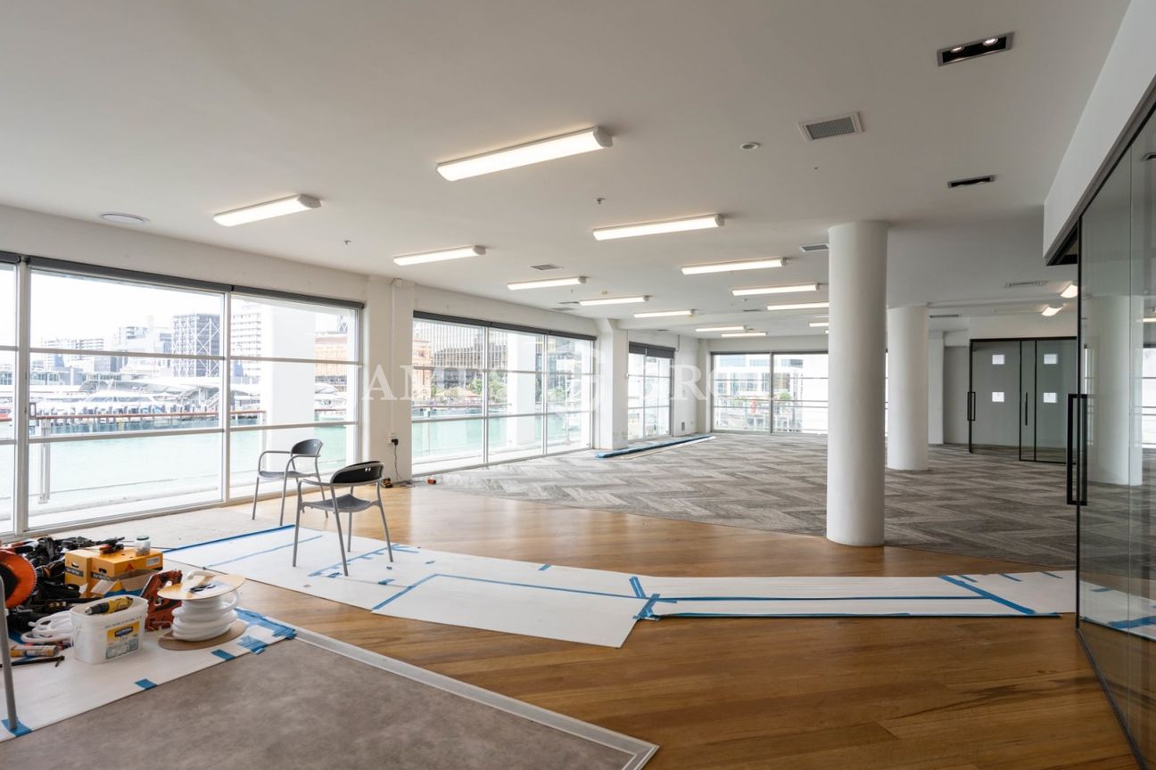 PREMIUM PRINCES WHALF 262M² OFFICE - Skats 4