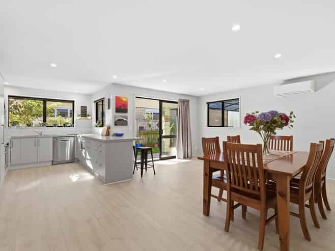 132 Puhirake Crescent, Pyes Pa