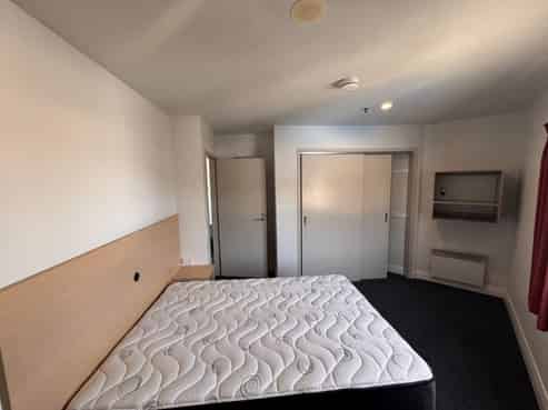 Room1/10/27 Hanson Street, Mount Cook