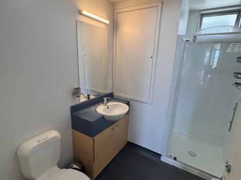 Room1/10/27 Hanson Street, Mount Cook