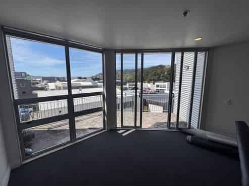 Room1/10/27 Hanson Street, Mount Cook