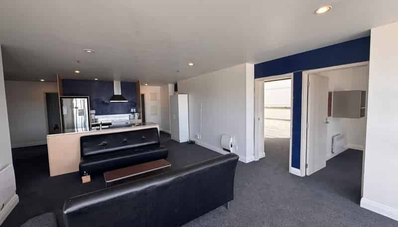 Room1/10/27 Hanson Street, Mount Cook