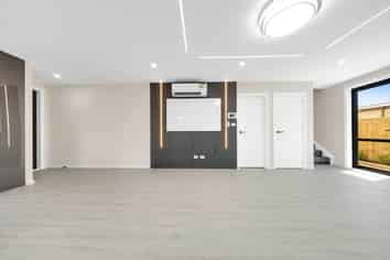 4/53 Hutchinsons Road, Bucklands Beach