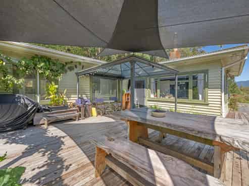 511 State Highway 1, Picton