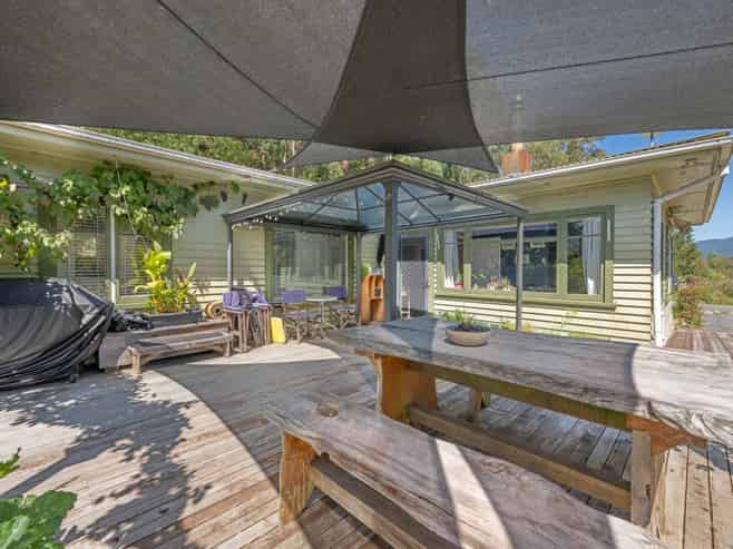 511 State Highway 1, Picton