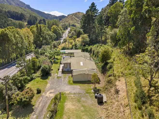 511 State Highway 1, Picton