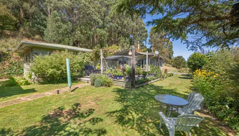 511 State Highway 1, Picton