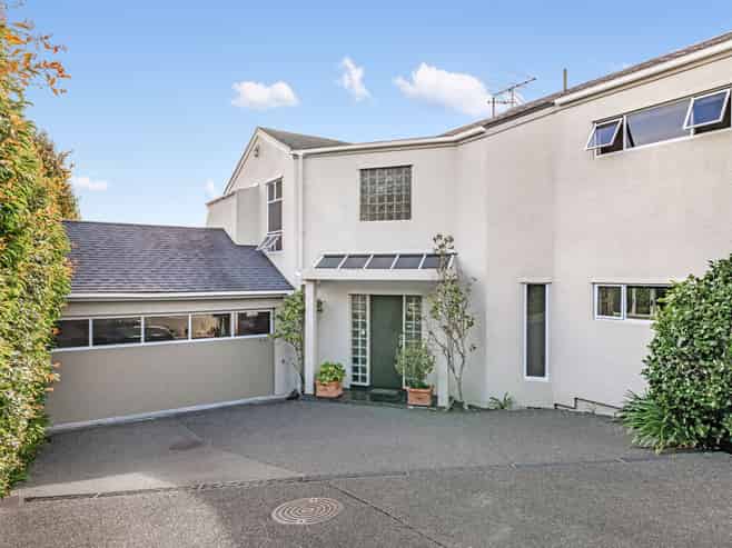 2/176 Upland Road, Remuera