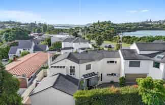 2/176 Upland Road, Remuera