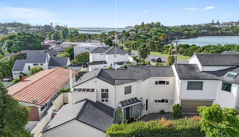 2/176 Upland Road, Remuera