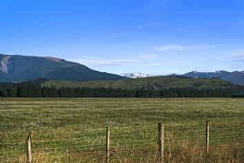 374 Riverside Road, Okuku