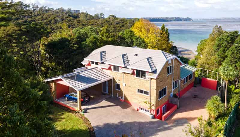 123 Wood Bay Road, Titirangi