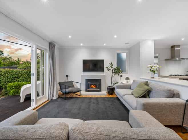 17 Poto Street, Te Atatu South