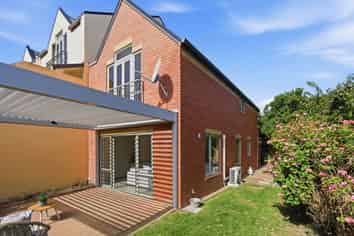 1/30 Stoke Street, Sumner