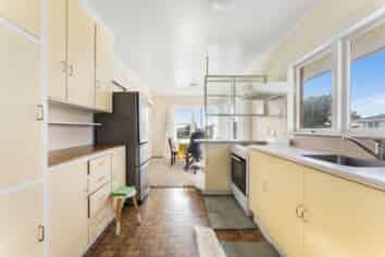 6 Cardiff Road, Pakuranga Heights