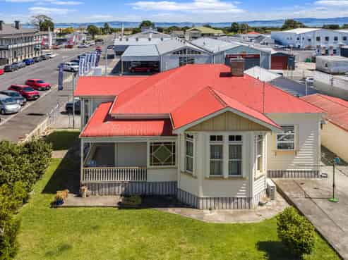 207 Richmond Street, Thames