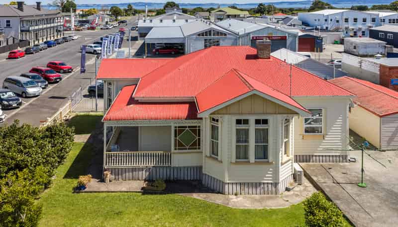 207 Richmond Street, Thames